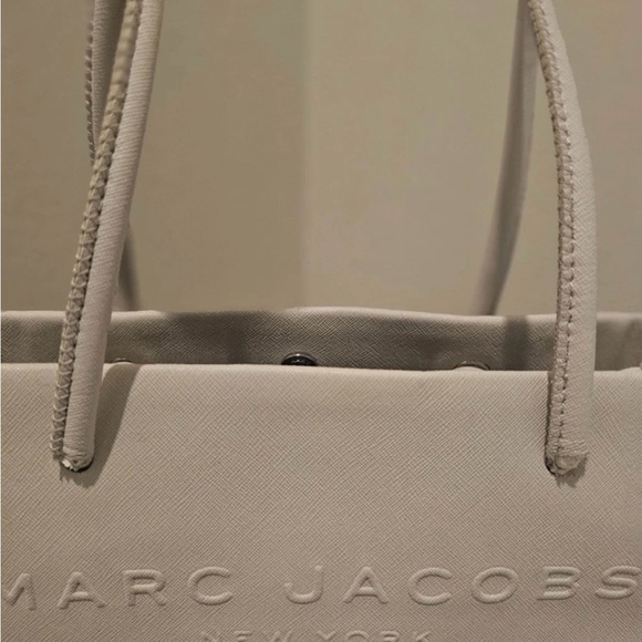 Marc Jacob’s Women’s Small Handbag White Purse - Picture 3 of 11